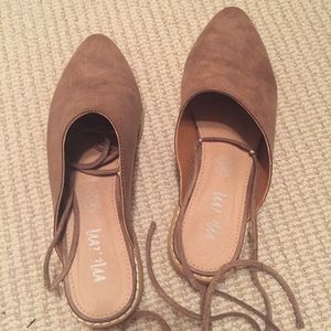 Mi.iM lace up sandals